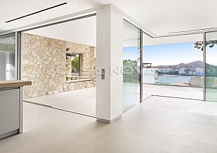 Ref. 2402747 | Recently completed luxury villa with sea views