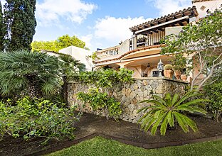 Ref. 2503676 | Mediterrane Villa in exklusiver Anlage mit Teilmeerblick 