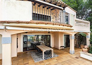 Ref. 2503676 | Mediterrane Villa in exklusiver Anlage mit Teilmeerblick 
