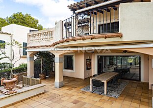 Ref. 2503676 | Mediterrane Villa in exklusiver Anlage mit Teilmeerblick 