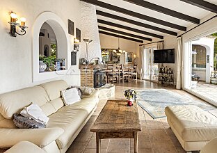 Ref. 2203683 | Atractiva villa con vistas al mar en una zona tranquila