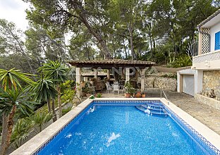 Ref. 2203683 | Atractiva villa con vistas al mar en una zona tranquila