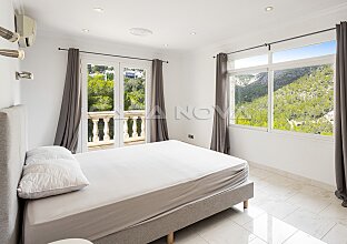 Ref. 2603682 | Villa mit Meer und Panoramablick in exklusiver Lage 