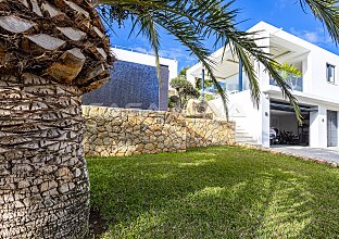 Ref. 2503694 | Exklusive Luxusvilla mit Meerblick