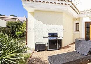 Ref. 2303696 | EXKLUSIV BEI UNS: Traumhafte Villa in einer exklusiven Anlage