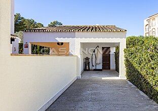 Ref. 2303696 | EXKLUSIV BEI UNS: Traumhafte Villa in einer exklusiven Anlage
