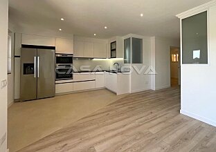 Ref. 1203714 | Refurbished penthouse directly at the marina Club Nautico