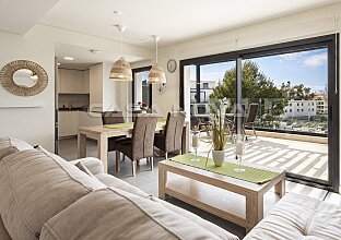 Ref. 1303716 | Neubau: Elegantes Penthaus mit privater Dachterrasse und privatem Pool