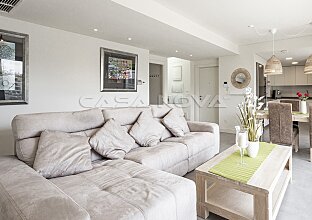 Ref. 1303716 | Neubau: Elegantes Penthaus mit privater Dachterrasse und privatem Pool