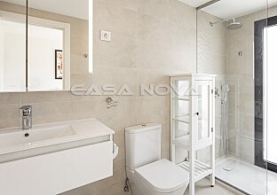 Ref. 1303716 | Neubau: Elegantes Penthaus mit privater Dachterrasse und privatem Pool
