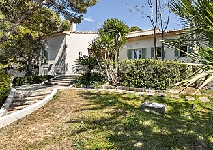 Ref. 2403717 | Wunderschöne Villa im Finca-Stil in exklusiver Lage 