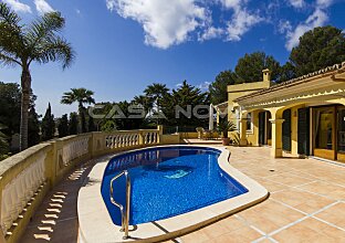 Ref. 2303719 | Charmante Luxus Villa in begehrter Wohngegend