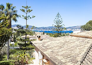 Ref. 2303718 | Villa mediterránea con mucho potencial y vistas parciales al mar 