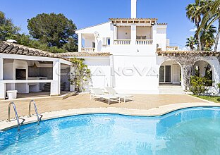 Ref. 2503720 | Einzigartige Villa mit viel Potenzial 