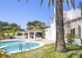 Ref. 2503720 | Einzigartige Villa mit viel Potenzial 
