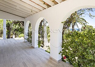 Ref. 2503720 | Einzigartige Villa mit viel Potenzial 