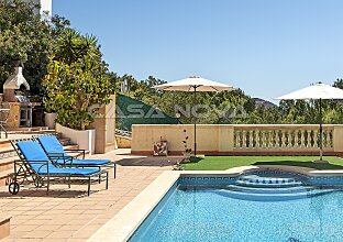Ref. 2551594 | Wunderschöne Panoramablick Villa mit Pool in privilegierter Wohnlage