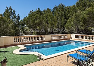 Ref. 2551594 | Wunderschöne Panoramablick Villa mit Pool in privilegierter Wohnlage