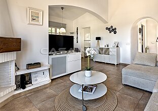 Ref. 2551594 | Wunderschöne Panoramablick Villa mit Pool in privilegierter Wohnlage