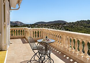 Ref. 2551594 | Wunderschöne Panoramablick Villa mit Pool in privilegierter Wohnlage