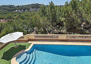 Ref. 2551594 | Wunderschöne Panoramablick Villa mit Pool in privilegierter Wohnlage