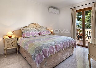 Ref. 2503728 | Unique villa with lots of potential in a good location 