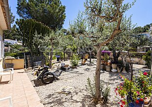 Ref. 2303731 | Villa im mediterranen Stil  mit Ausbau- und Modernisierungspotenzial 