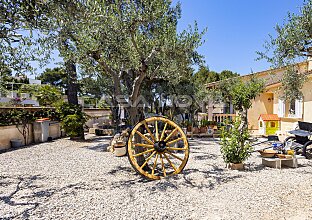 Ref. 2303731 | Villa im mediterranen Stil  mit Ausbau- und Modernisierungspotenzial 