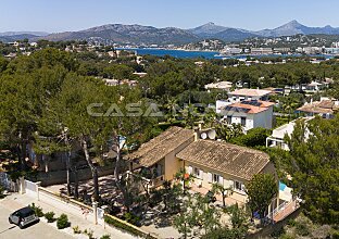 Ref. 2303731 | Villa im mediterranen Stil  mit Ausbau- und Modernisierungspotenzial 