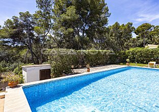 Ref. 2403734 | Entzückende Villa in gefragter Nachbarschaft mit großem Ausbaupotenzial