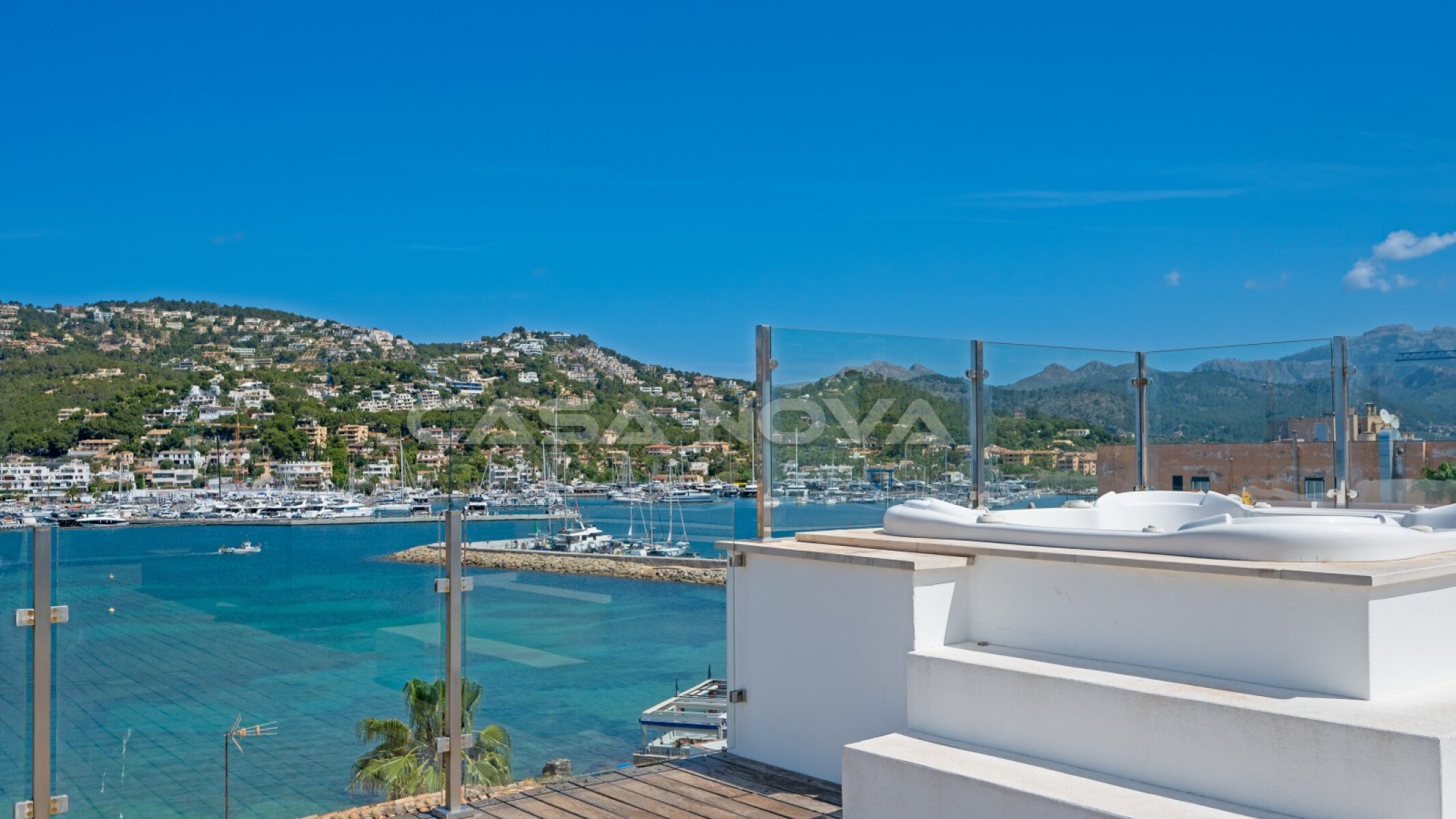 Einzigartiges Penthouse in Port Andratx mit atemberaubendem Blick auf den Hafen und das Meer