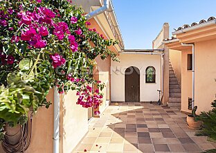 Ref. 2403742 | Villa im mediterranen Stil  in  Santa Ponsa 
