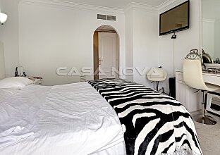 Ref. 2503745 | Encantadora villa de estilo mediterráneo en un barrio codiciado