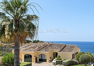 Ref. 2303773 | Chalet adosado en exclusiva residencia en 1a línea de mar