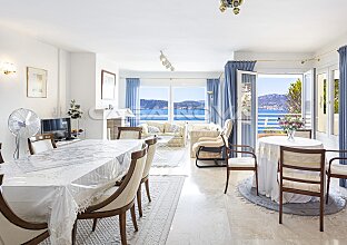 Ref. 1303780 | EXCLUSIVO: Ático en 1a línea de mar con azotea privada