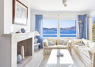 Ref. 1303780 | EXCLUSIVO: Ático en 1a línea de mar con azotea privada