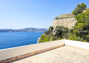 Ref. 1303780 | EXCLUSIVO: Ático en 1a línea de mar con azotea privada