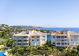 Ref. 1303780 | EXCLUSIVO: Ático en 1a línea de mar con azotea privada