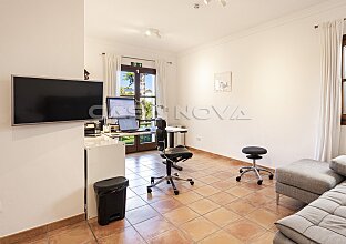 Ref. 2503786 | Exclusive Mediterranean-style villa with guest apartment in top location