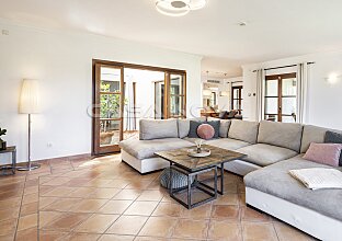 Ref. 2503786 | Exclusive Mediterranean-style villa with guest apartment in top location