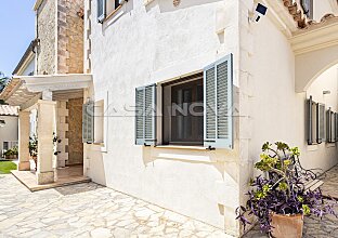 Ref. 2503786 | Exclusive Mediterranean-style villa with guest apartment in top location