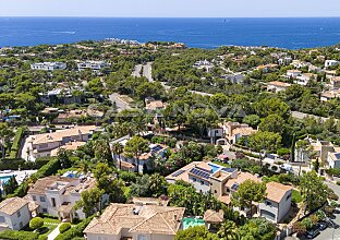 Ref. 2503786 | Exclusive Mediterranean-style villa with guest apartment in top location