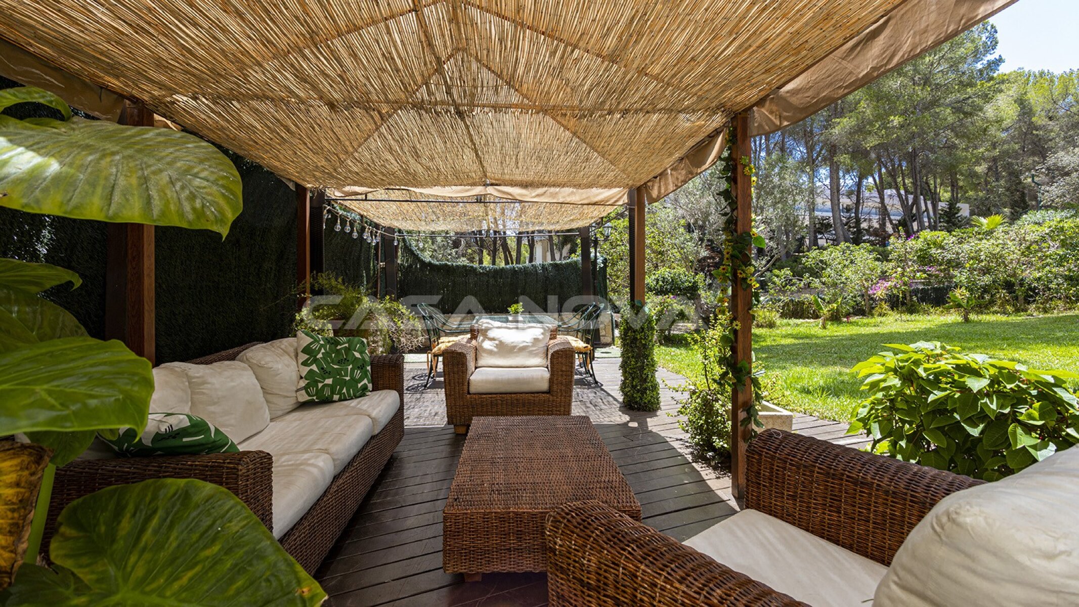 Encantador piso en planta baja con amplio jardín