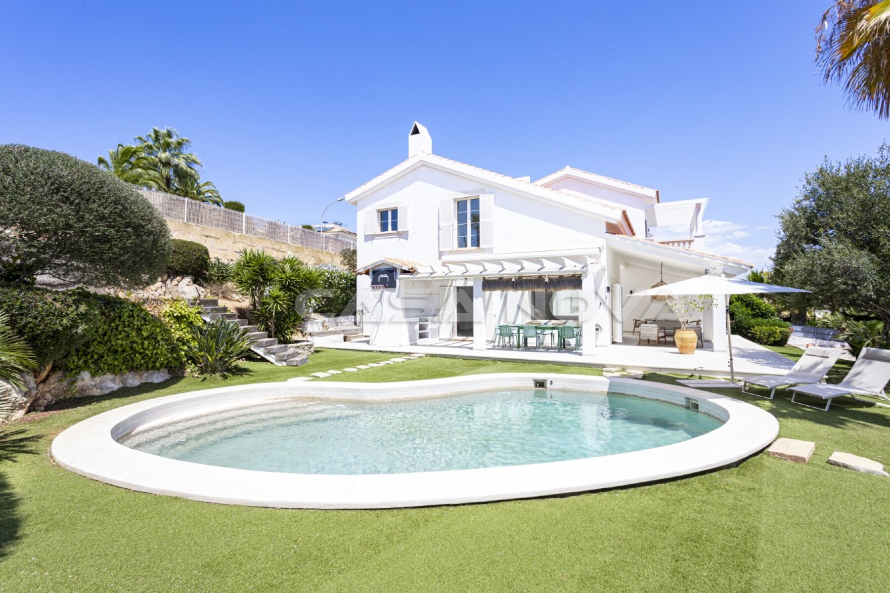 Charmante Villa mit Gästeapartment in Santa Ponsa