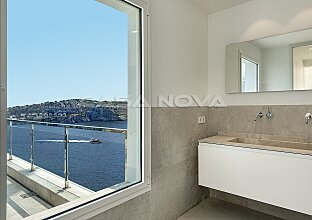 Ref. 2402757 | New constructed villa in 1st sea line