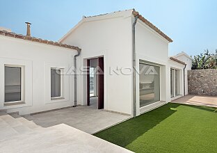 Ref. 2402757 | New constructed villa in 1st sea line