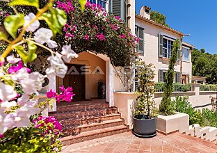 Ref. 2603803 | Mediterranes Traumanwesen mit Meerblick