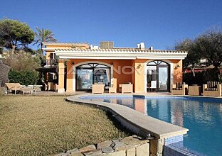 Ref. 244102 | Luxury villa Mallorca in first sea line